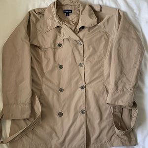 Land’s End roomy 3/4 length beige double breasted belted  rain coat EUC